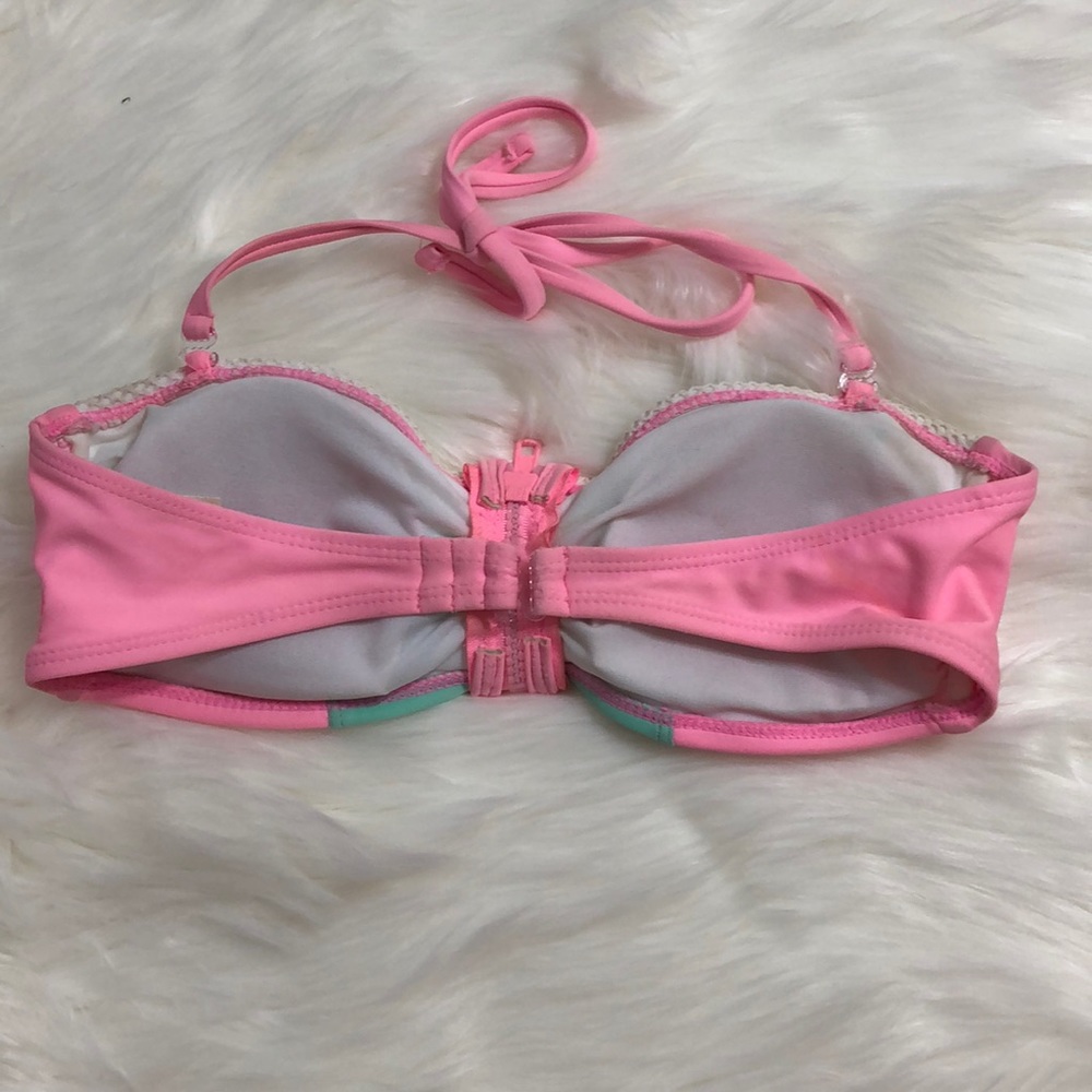 Bathing suit - Picture 2 of 3